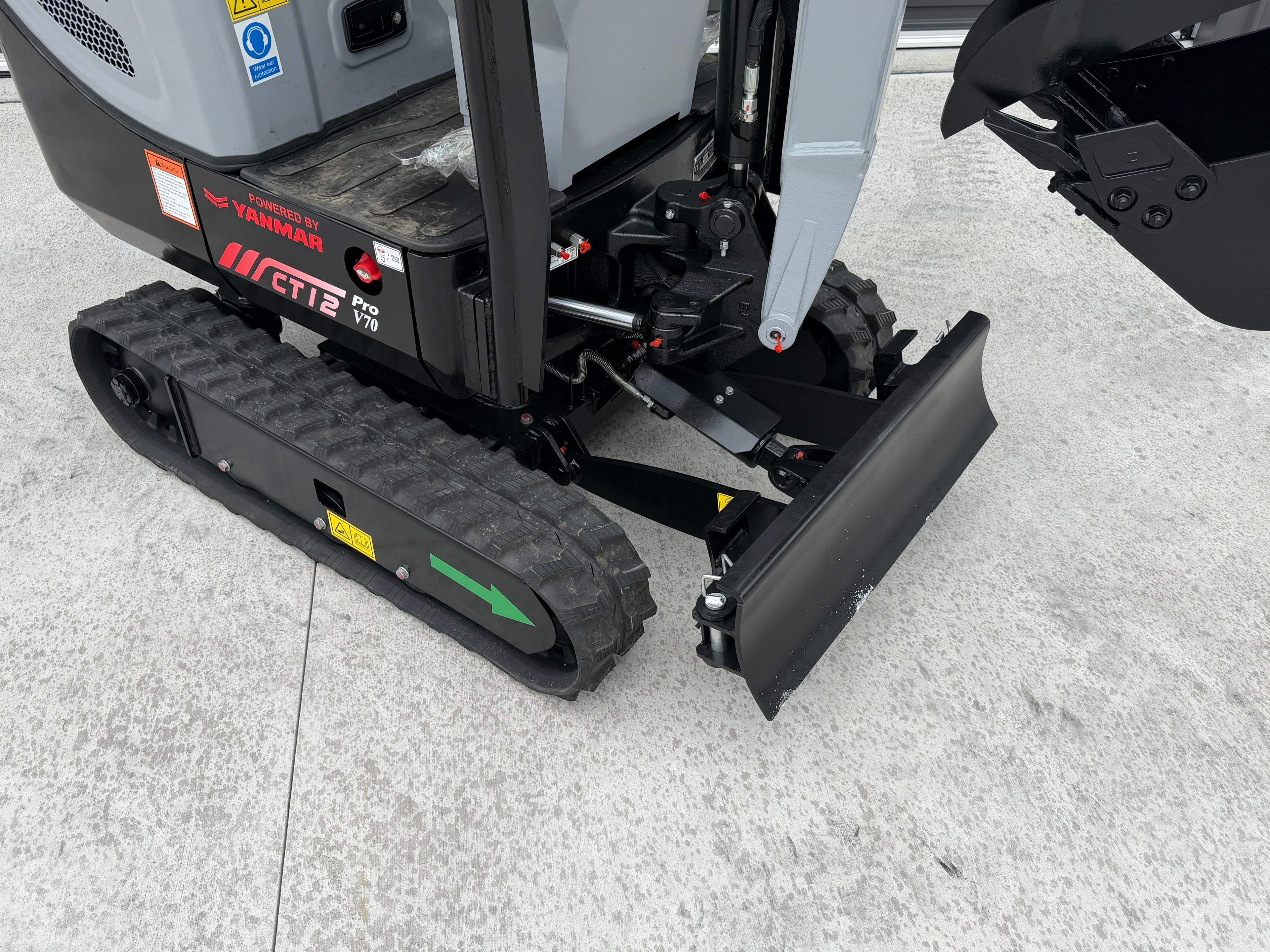 Carter CT12 Pro Mini Excavator