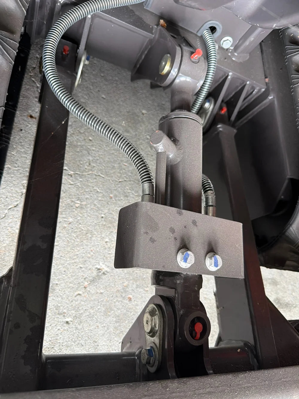 Rhinoceros / Raptor 25mm Pin Dozer Hydraulic Cylinder