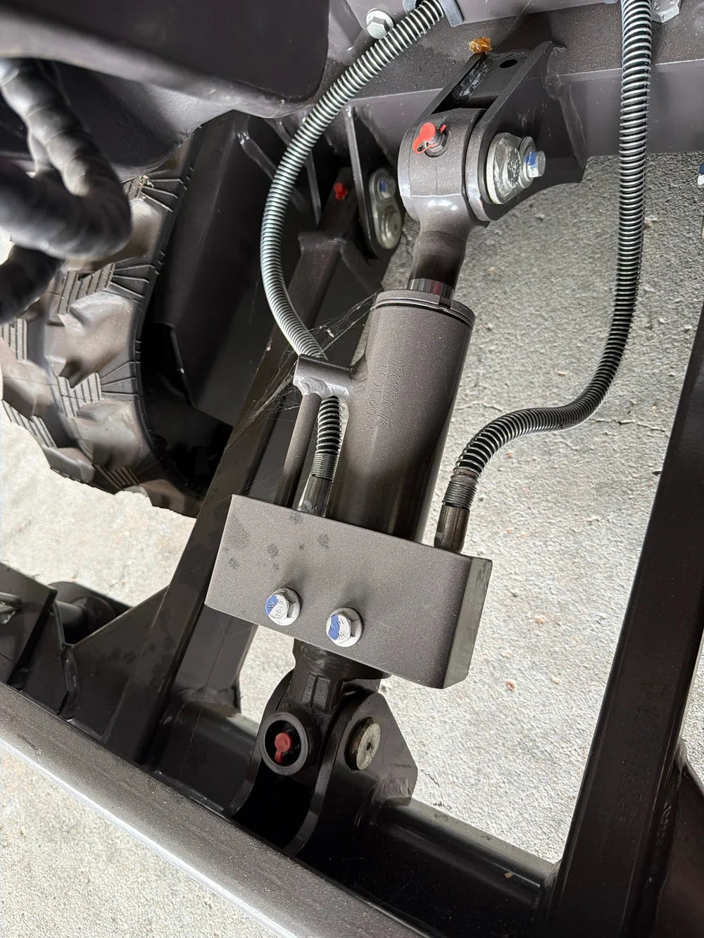 Rhinoceros / Raptor 25mm Pin Dozer Hydraulic Cylinder