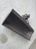 Mini Excavator Attachment - 30mm Pin - 1000mm Tilting Bucket