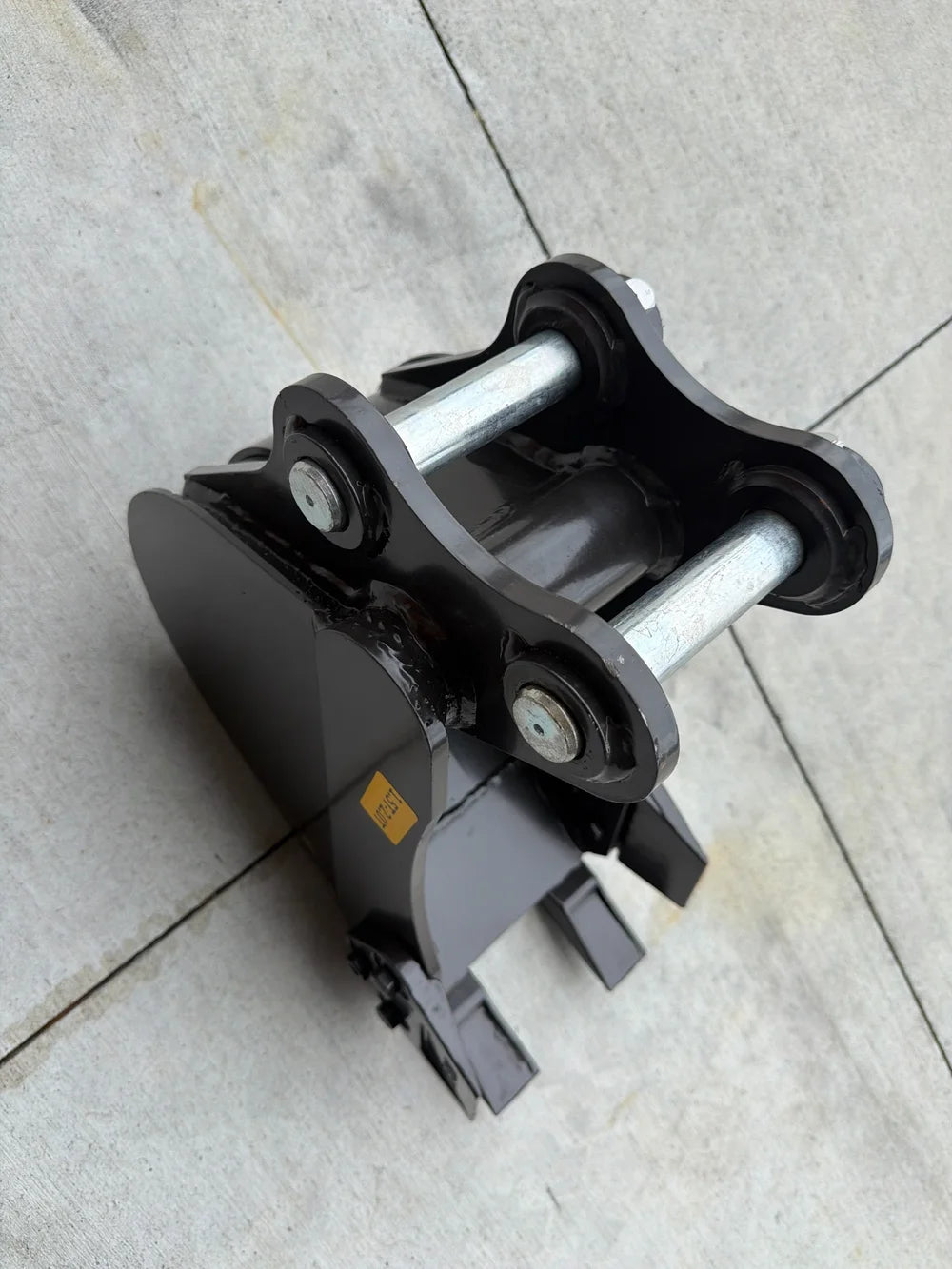 Mini Excavator Attachment - 30mm Pin - 200mm Trenching Bucket