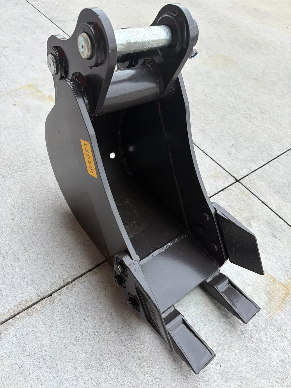 Optional 30mm Pin Mini Excavator Deluxe Attachment Pack