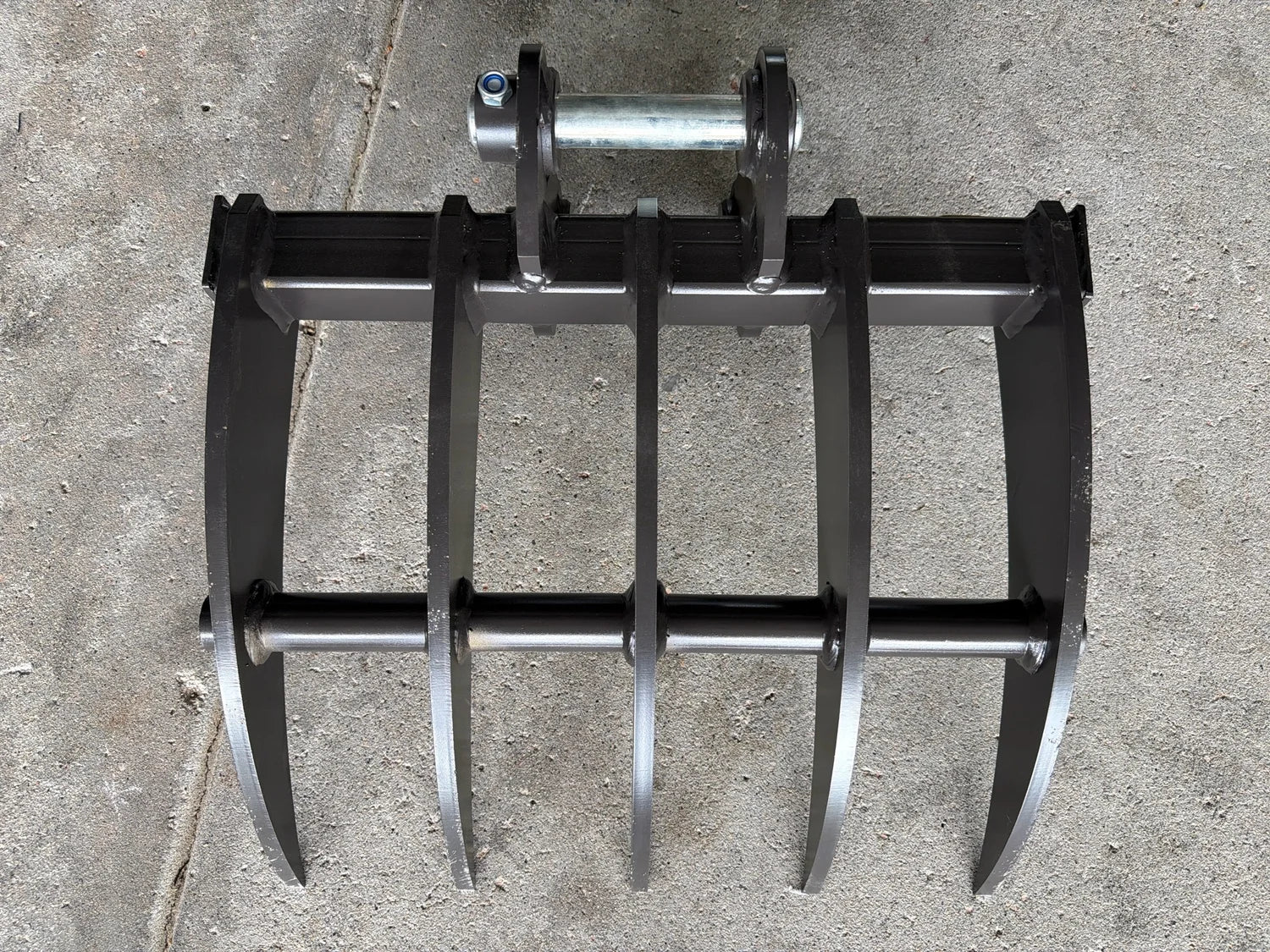 Optional 30mm Pin Mini Excavator Deluxe Attachment Pack