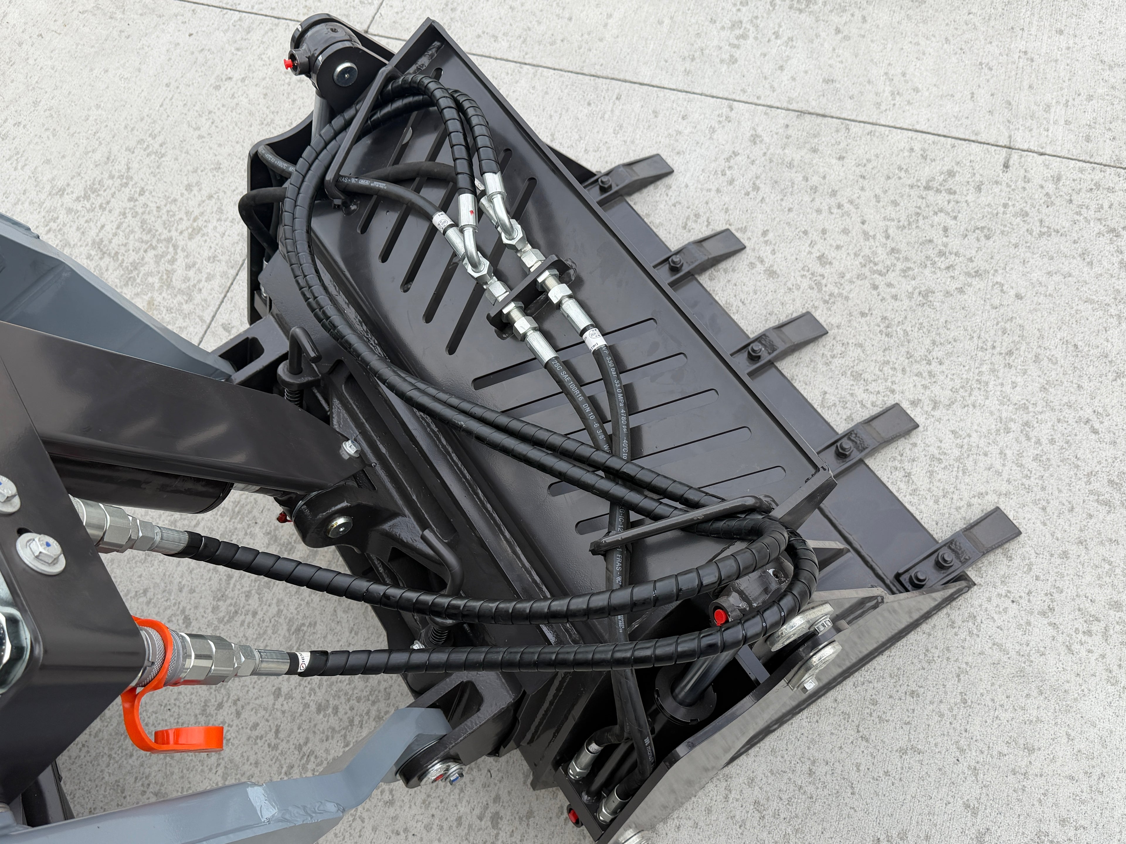 Rhinoceros KS925TK Track Loader