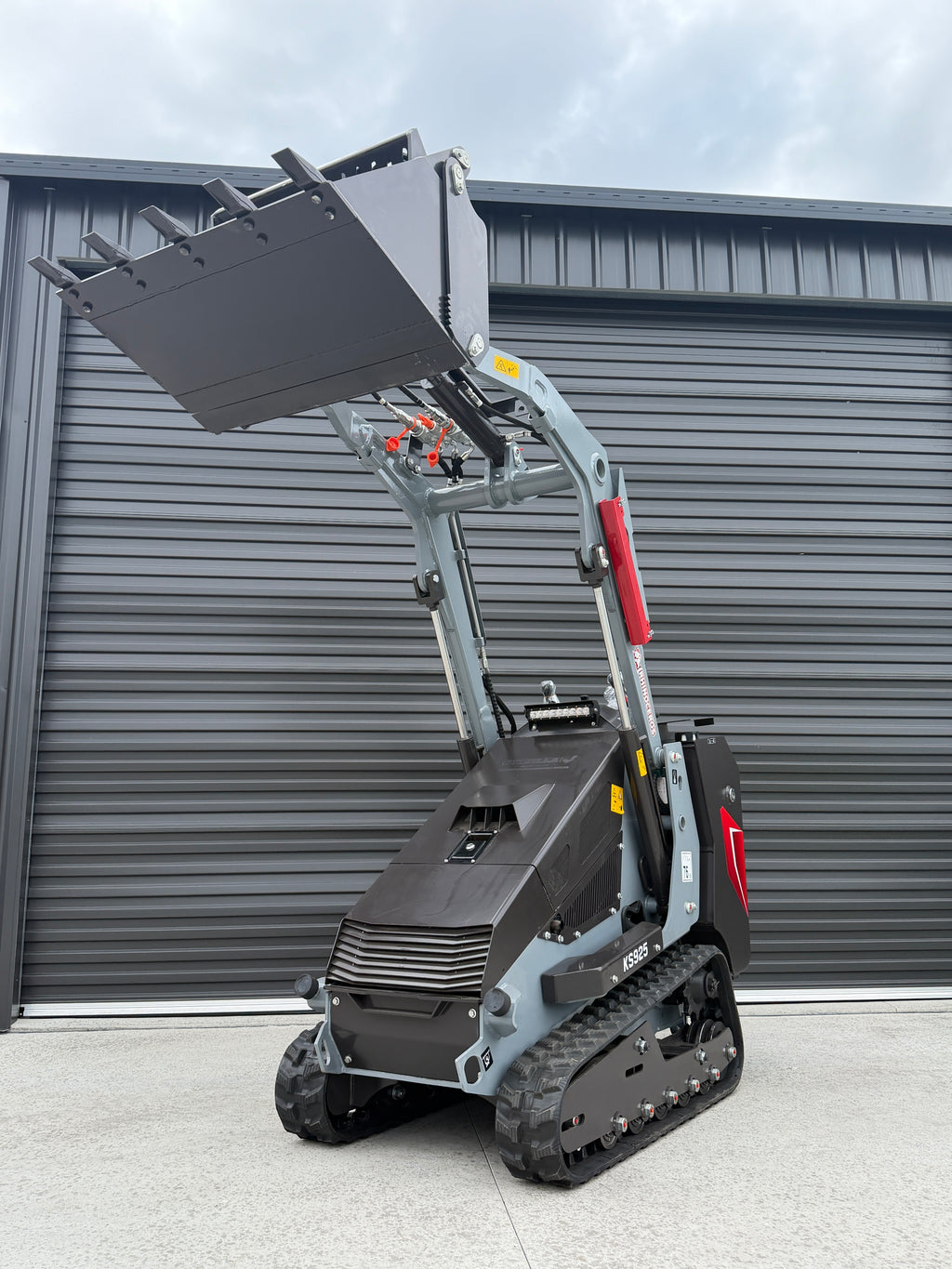 Rhinoceros KS925TK Track Loader
