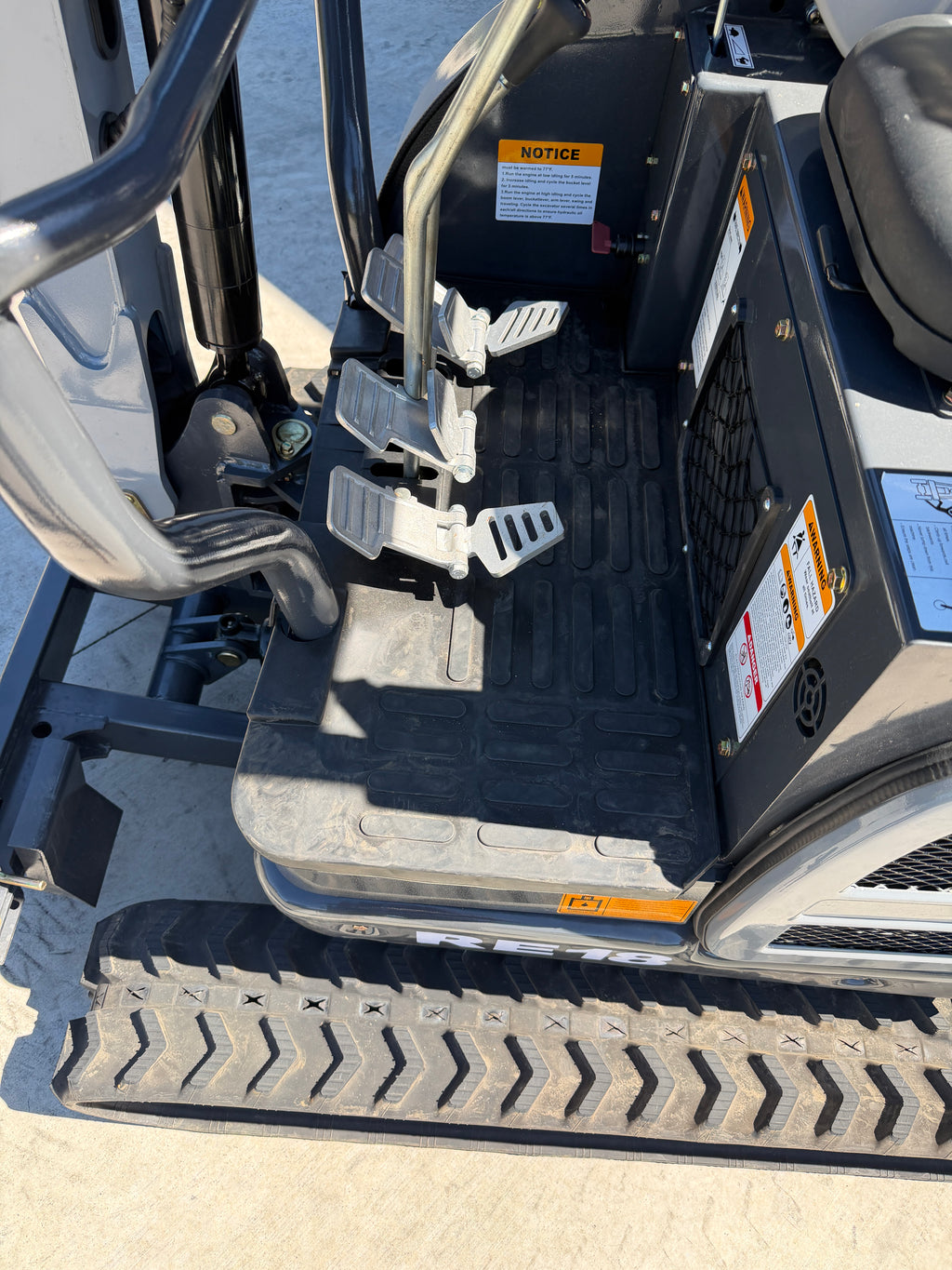 Raptor RE18 Mini Excavator