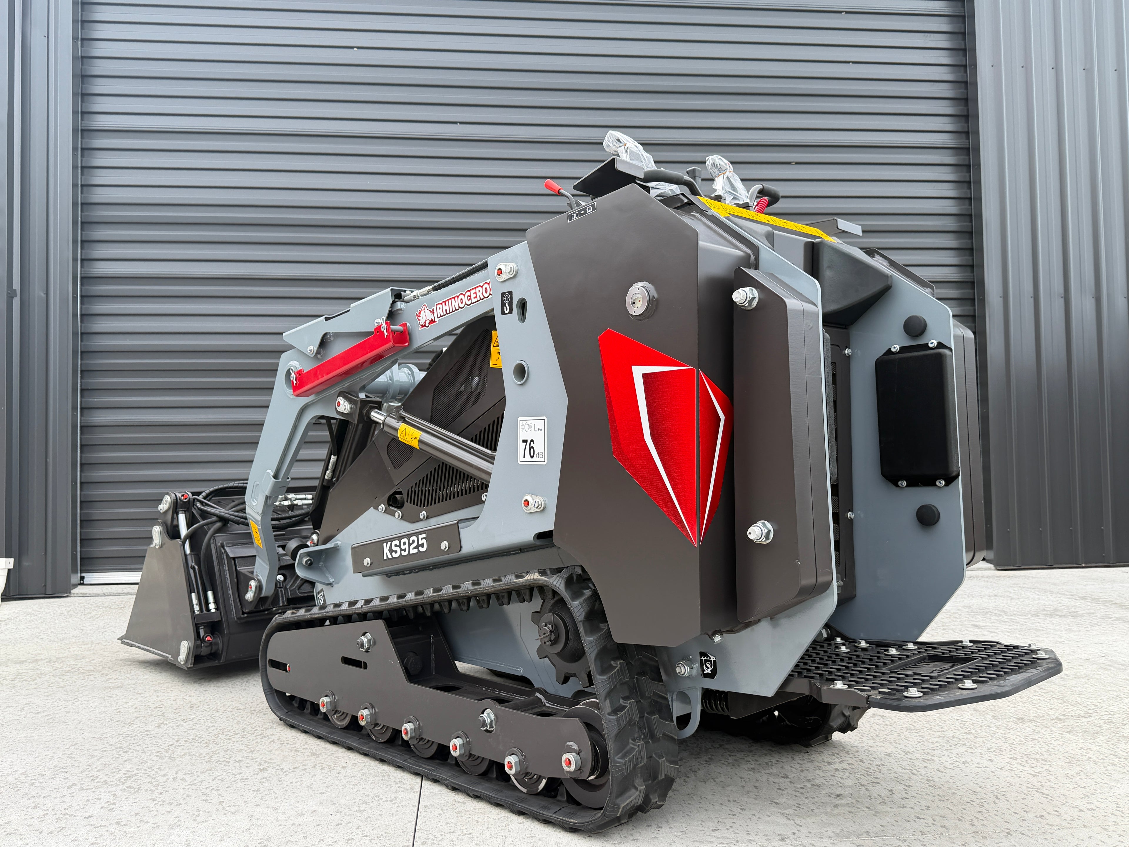 Rhinoceros KS925TK Track Loader