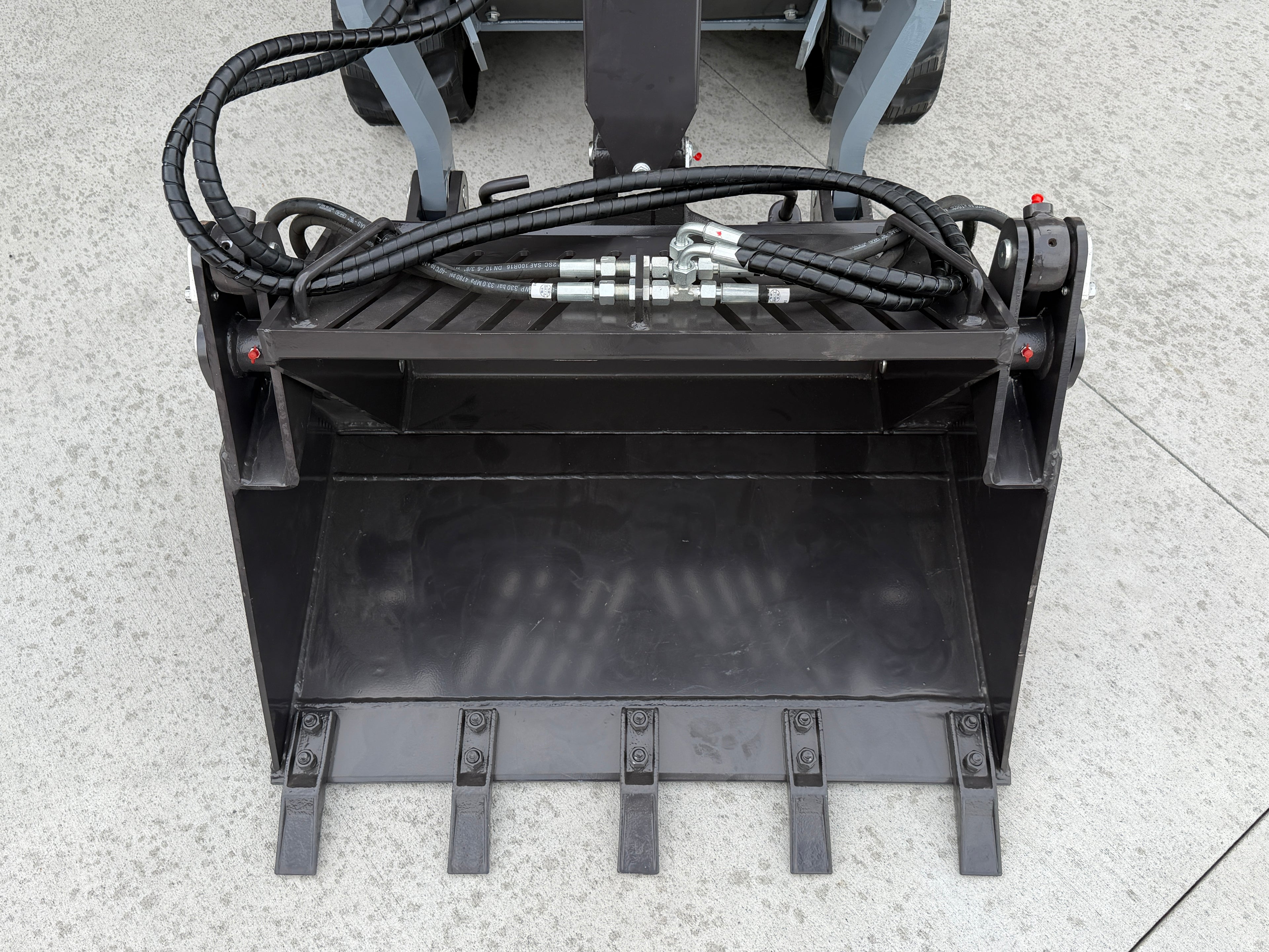 Rhinoceros KS925TK Track Loader