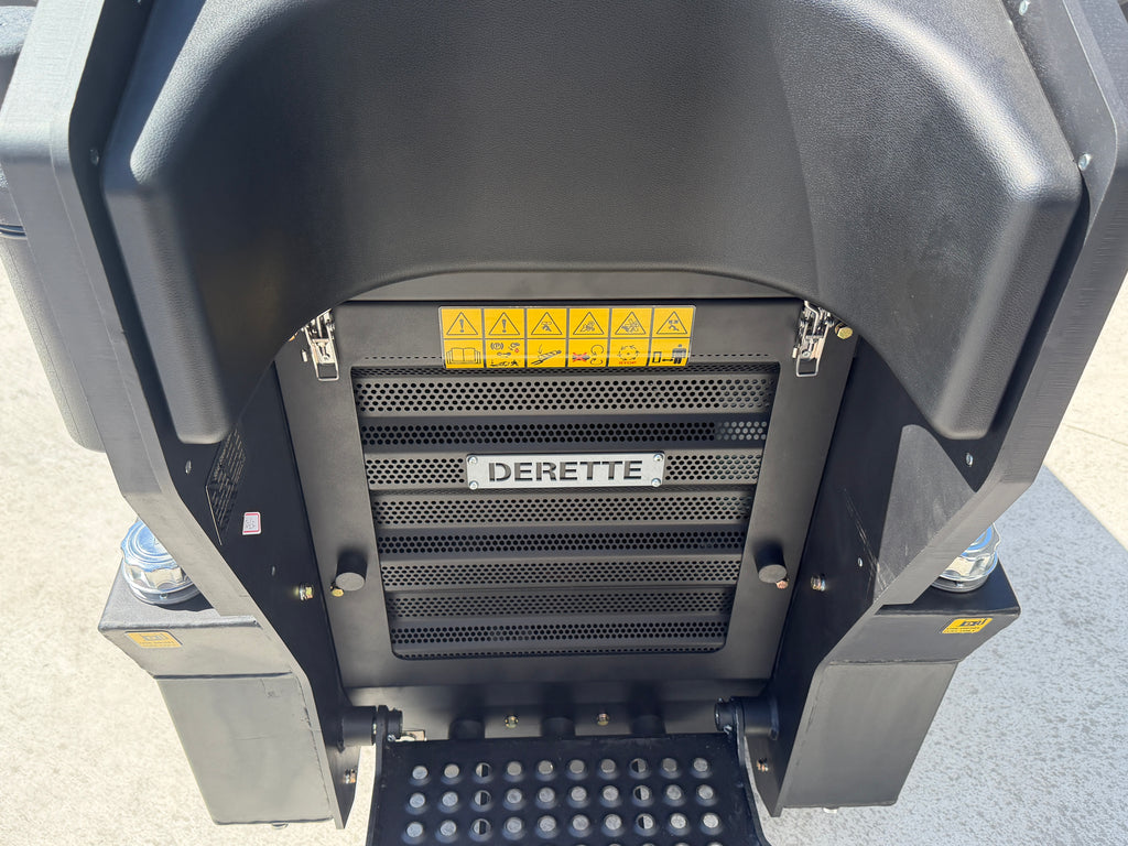 Derette XC1100K Track Loader