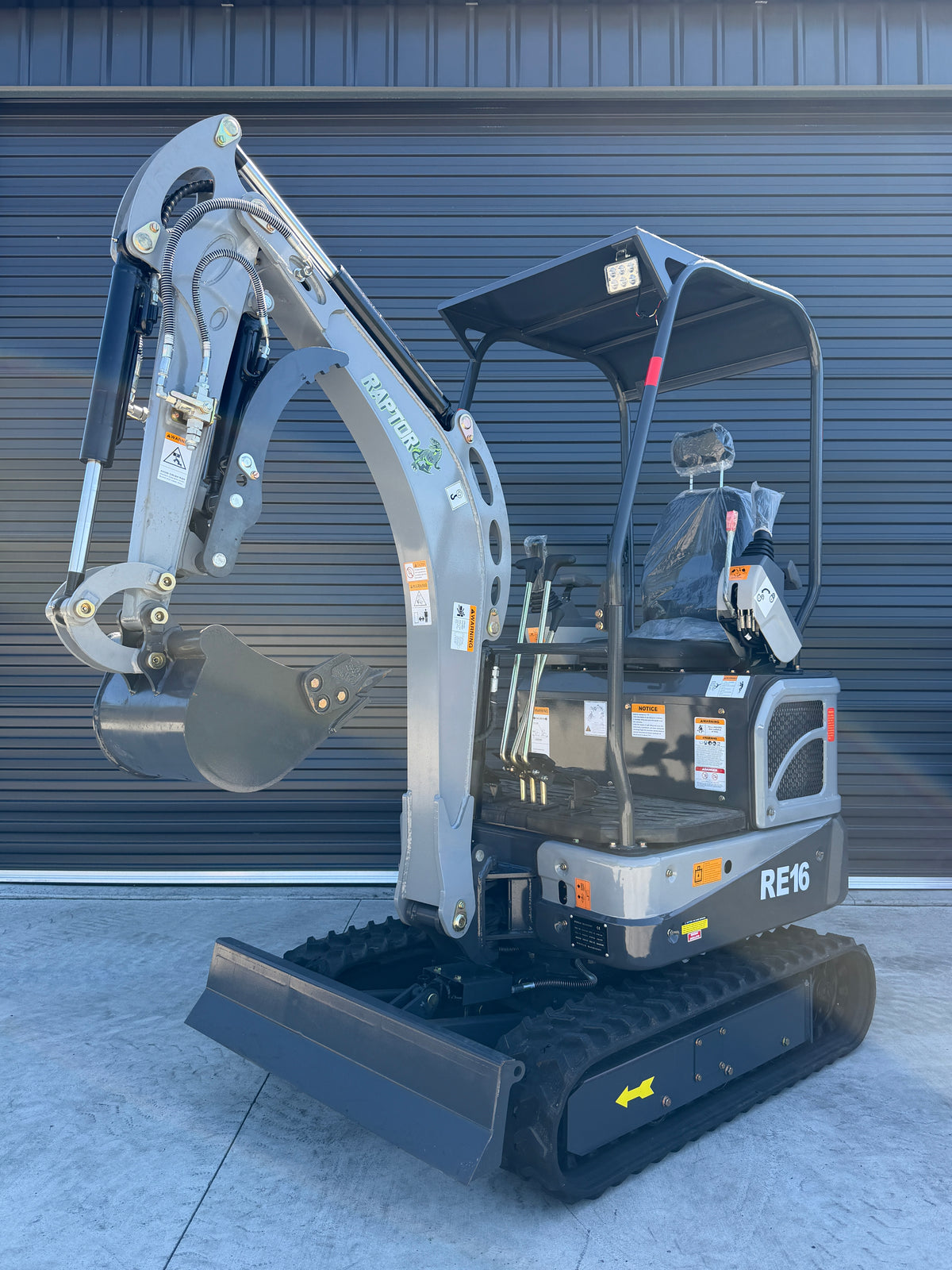 Raptor RE16 Mini Excavator