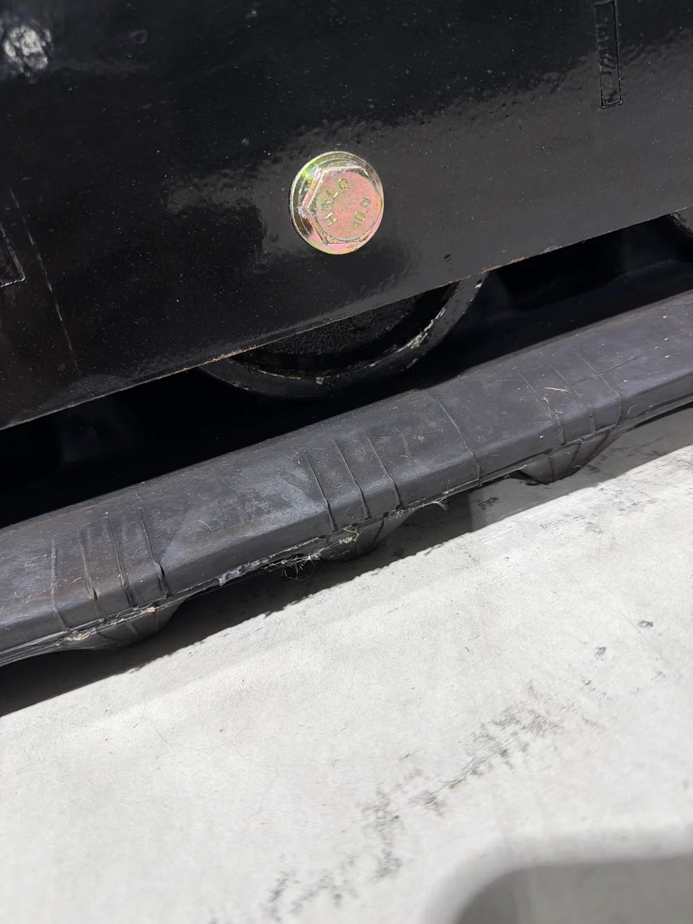 Derette V1000 Track Roller