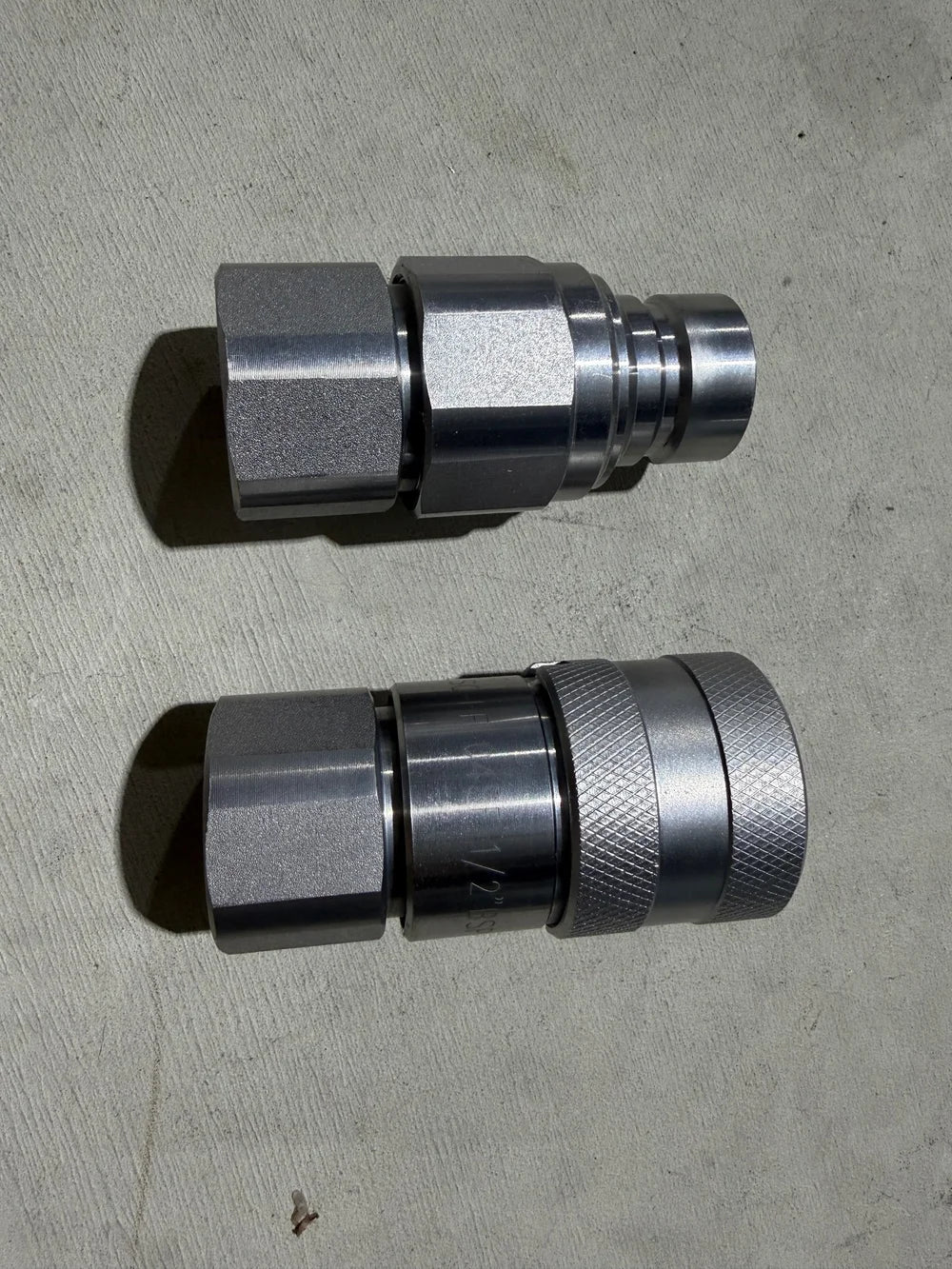 Hydraulic Quick Couplers - Mini Skid Loader