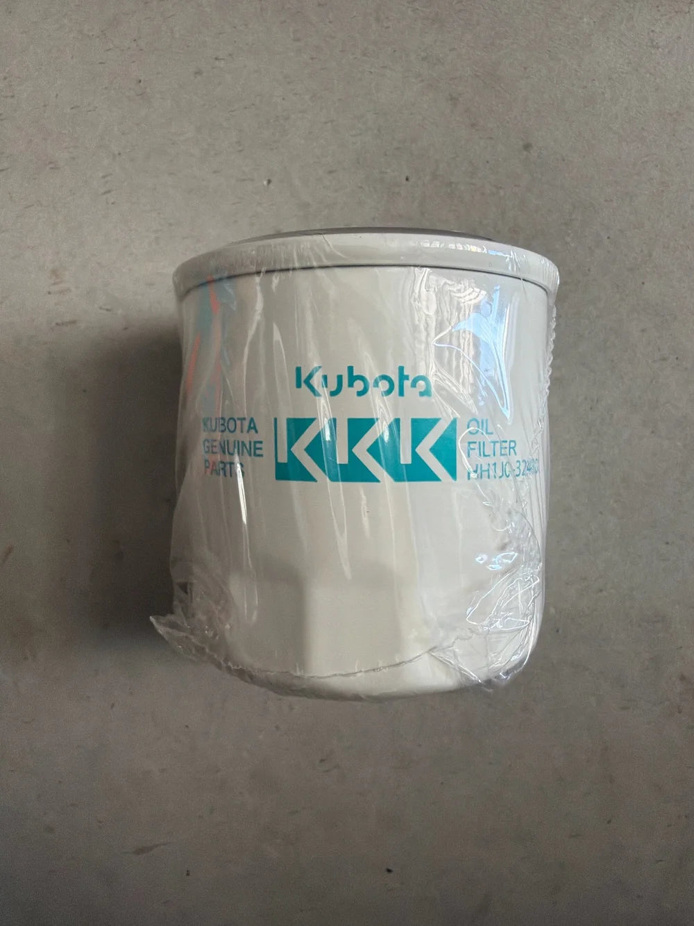 Kubota D722/D902 Engine Oil Filter - HH1J0-32430