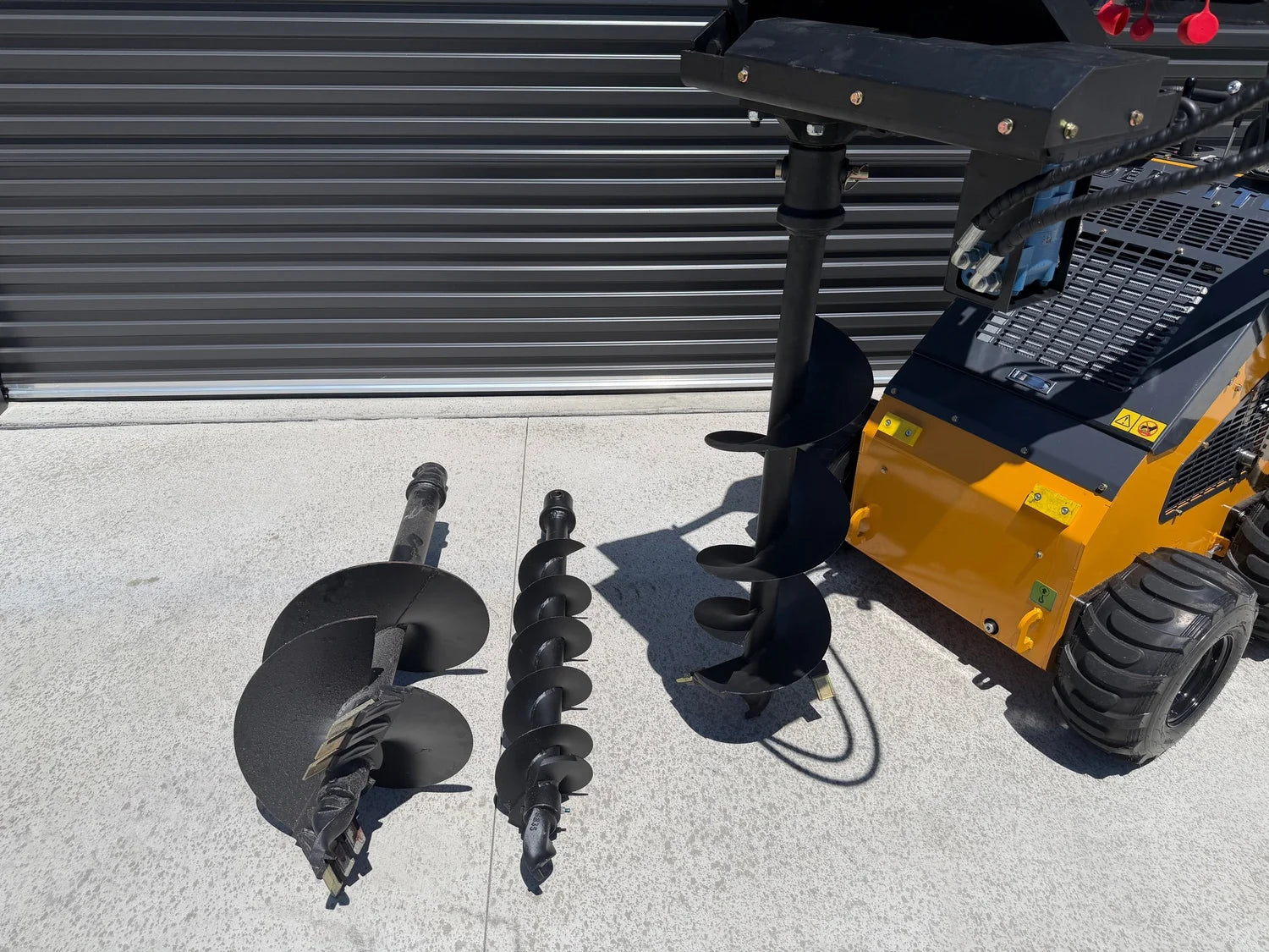 Mini Skid Attachment - Auger Drive