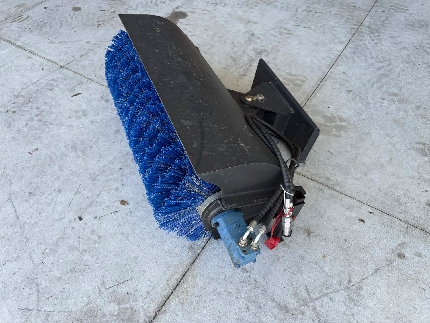 Mini Skid Attachment - Broom / Sweeper