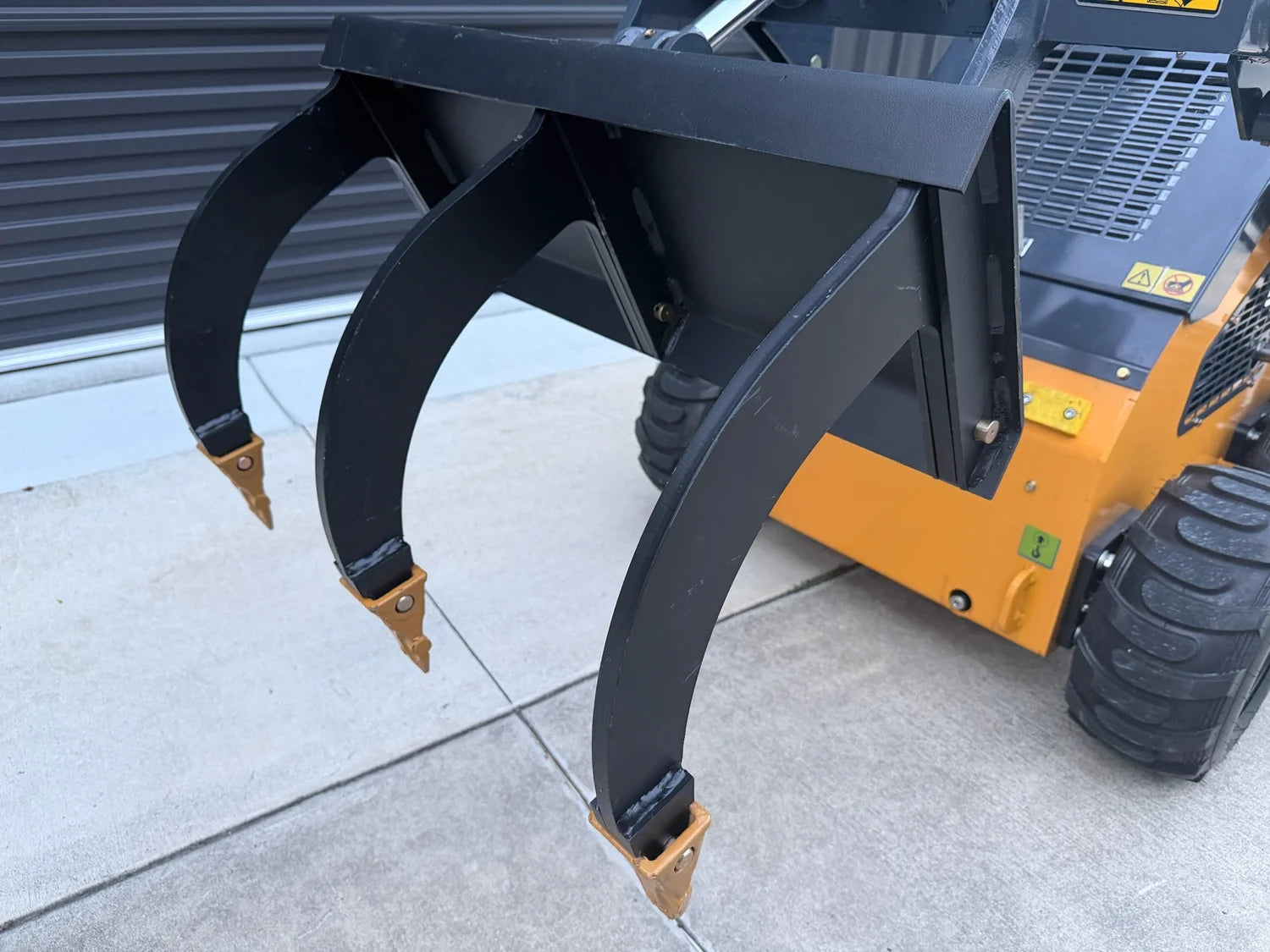 Mini Skid Attachment - Ripper & Lifting Jib Combo